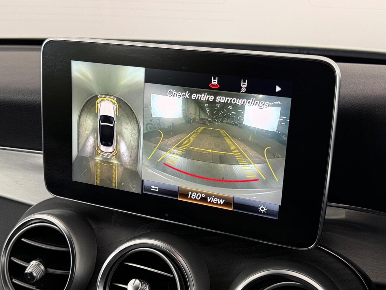 Mercedes-Benz C Class thumbnail Infotainment System