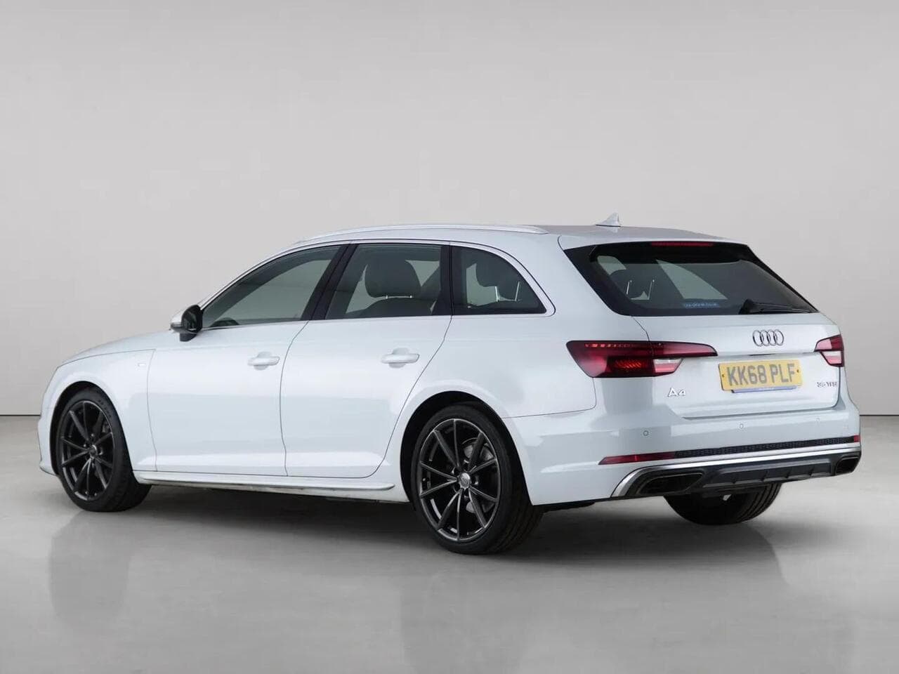 Audi A4 Avant thumbnail Rear Left