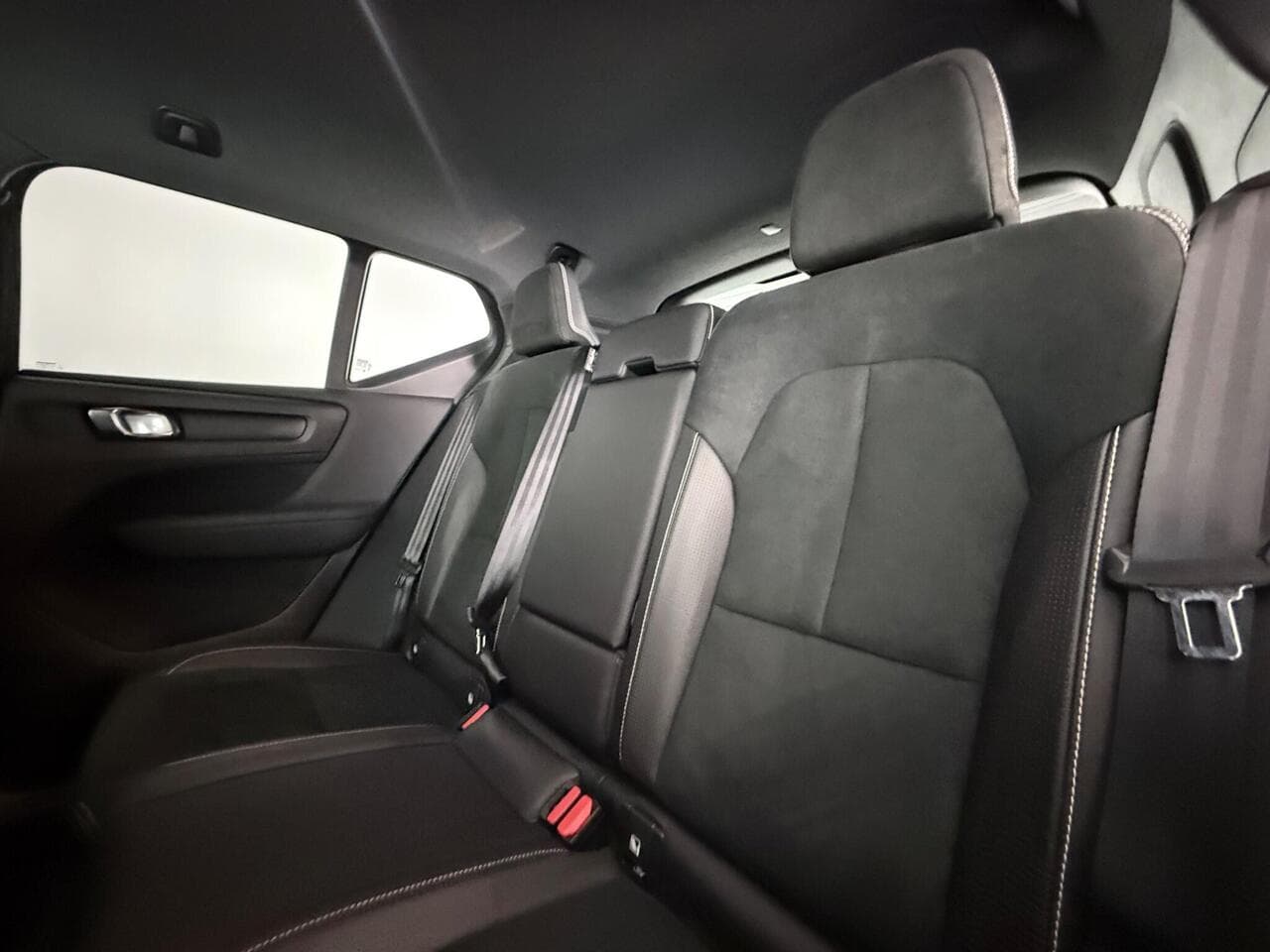 Volvo XC40 thumbnail Seats Rear