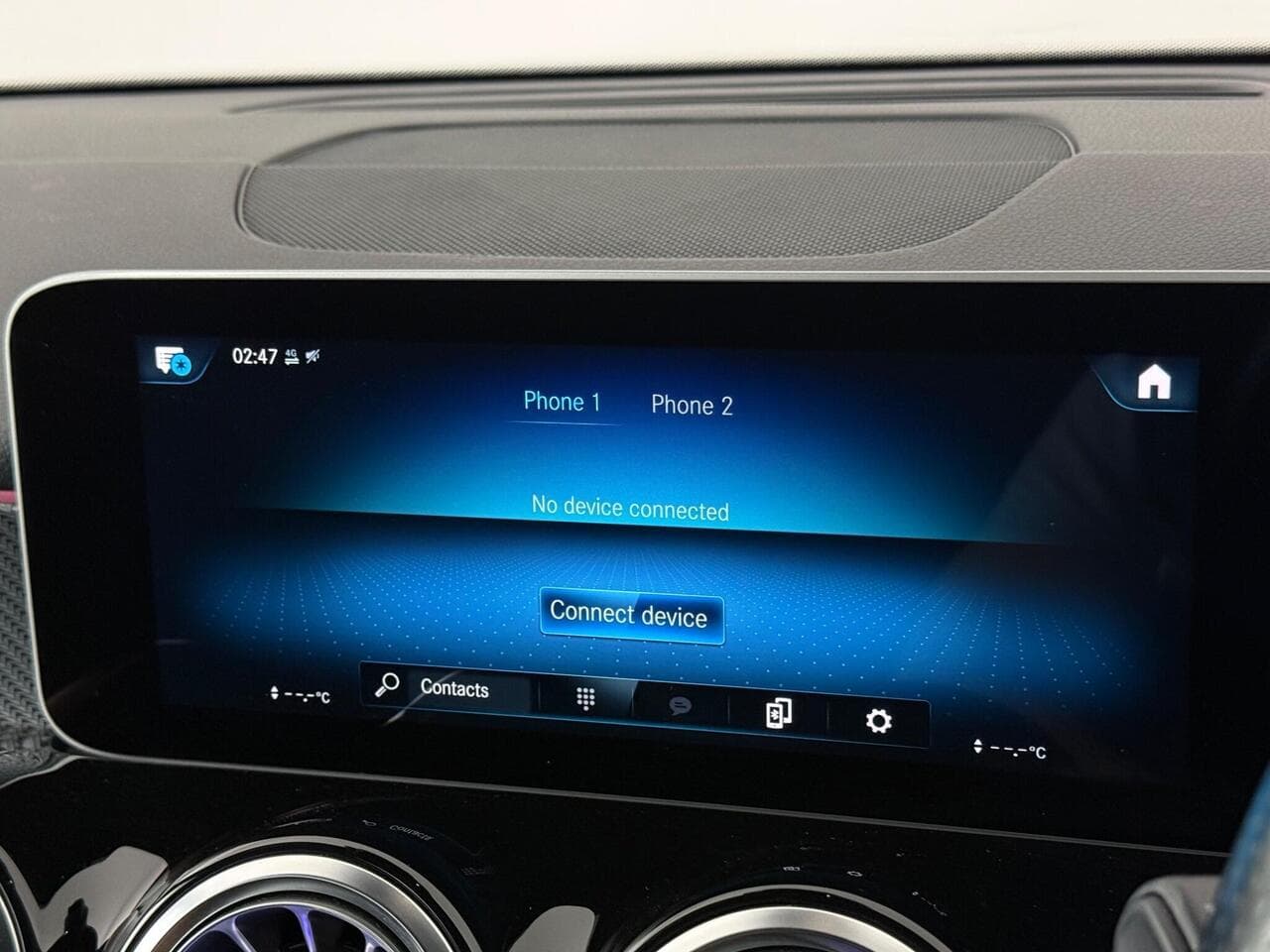 Mercedes-Benz GLB thumbnail Infotainment System