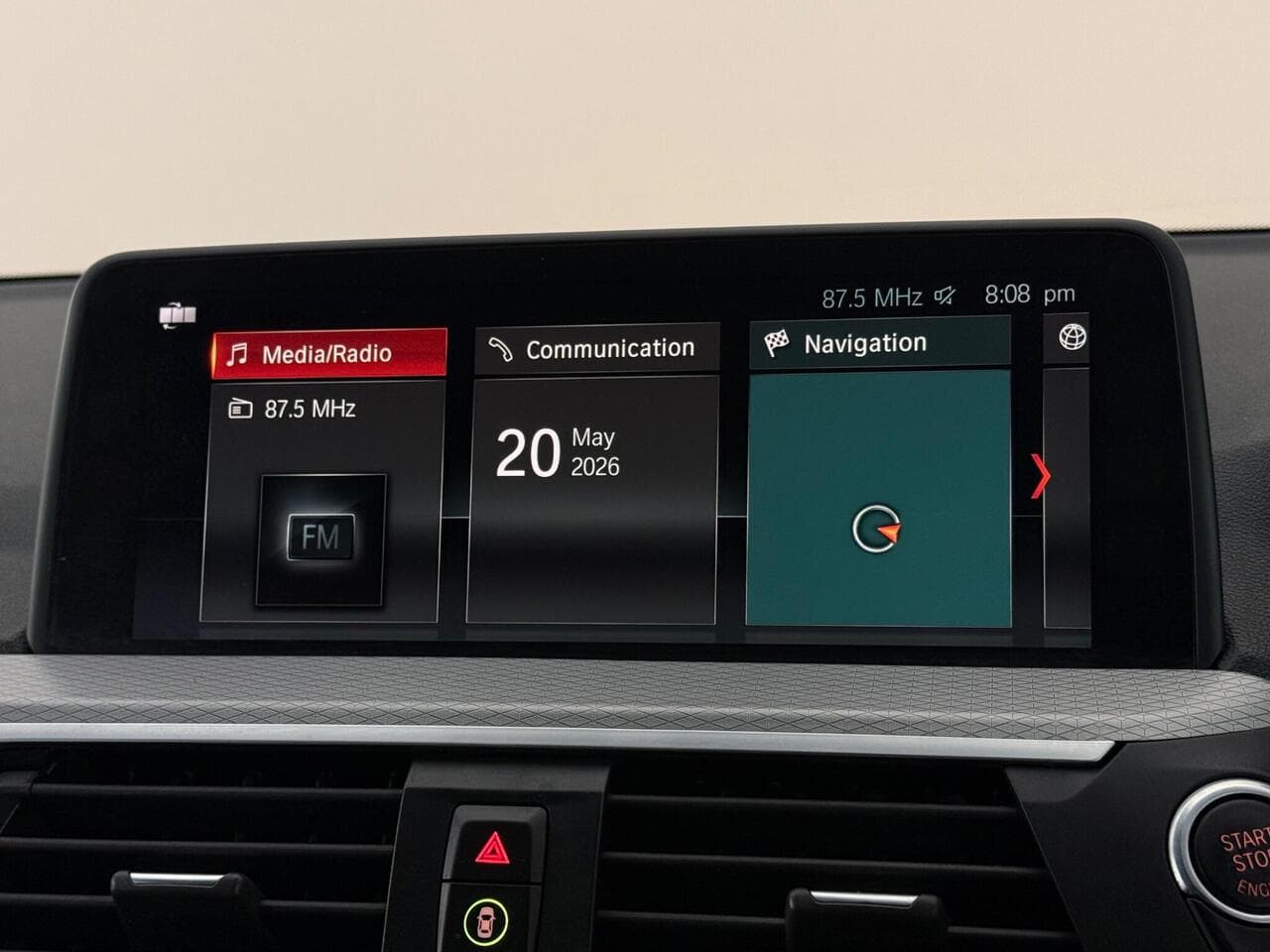 BMW X3 thumbnail Infotainment System