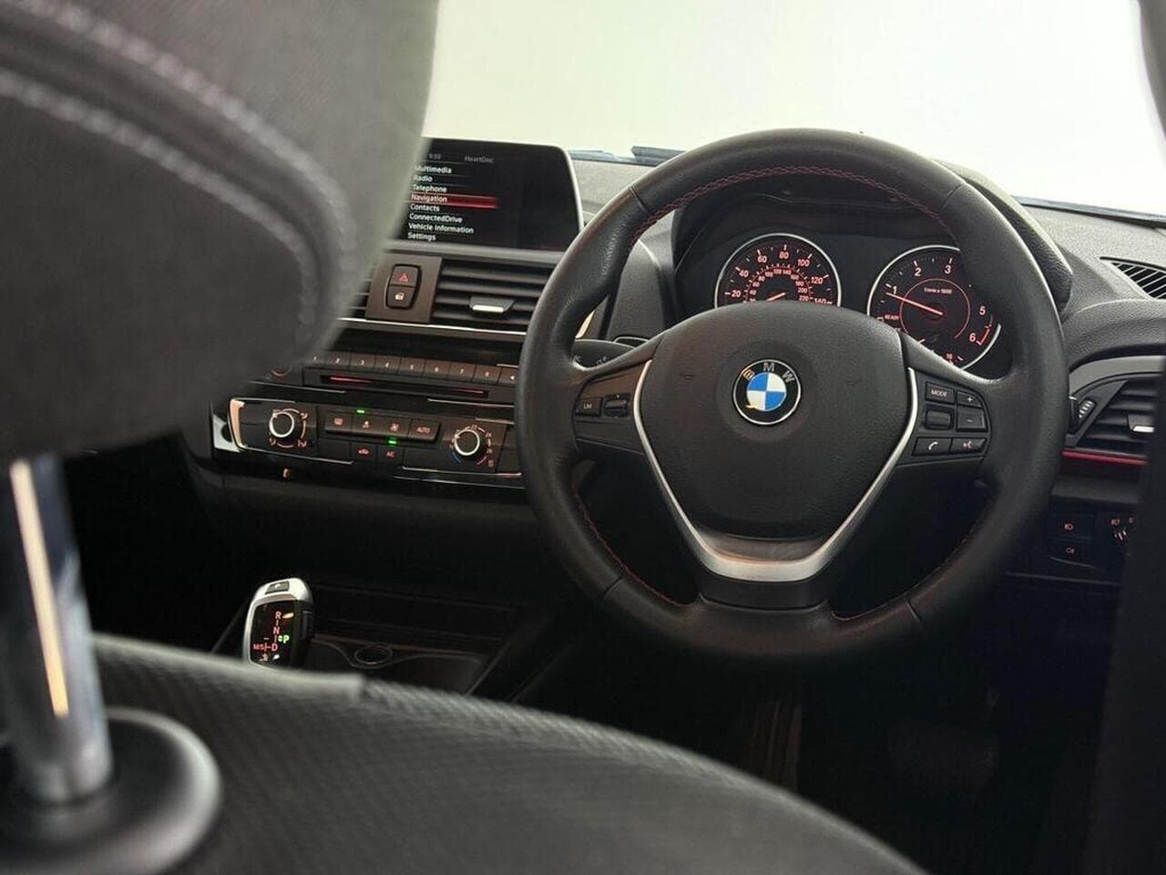 BMW 1 Series thumbnail Steering Wheel