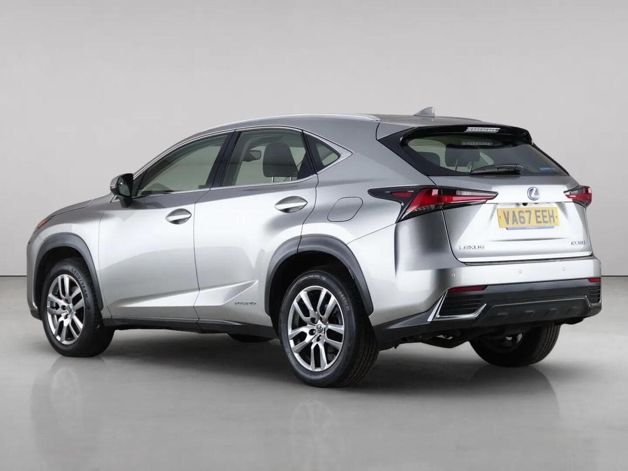 Lexus NX thumbnail Rear Left