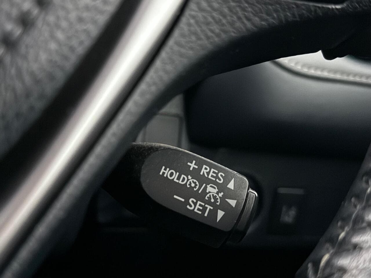 Toyota RAV4 thumbnail Misc Controls