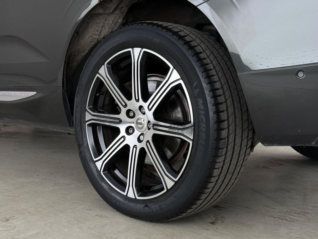 Volvo XC60 thumbnail Wheel