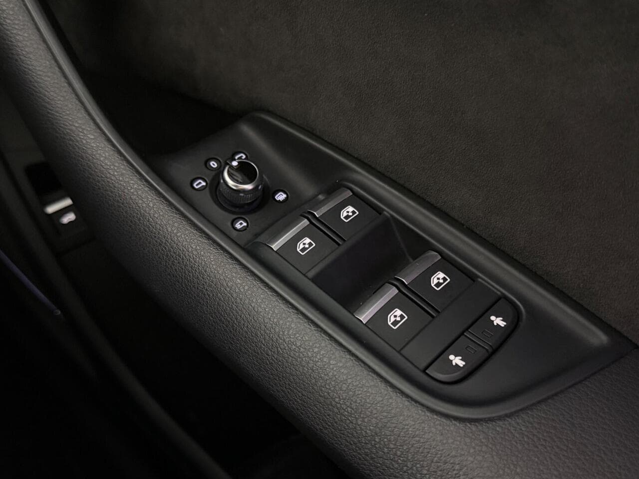 Audi Q7 thumbnail Misc Controls