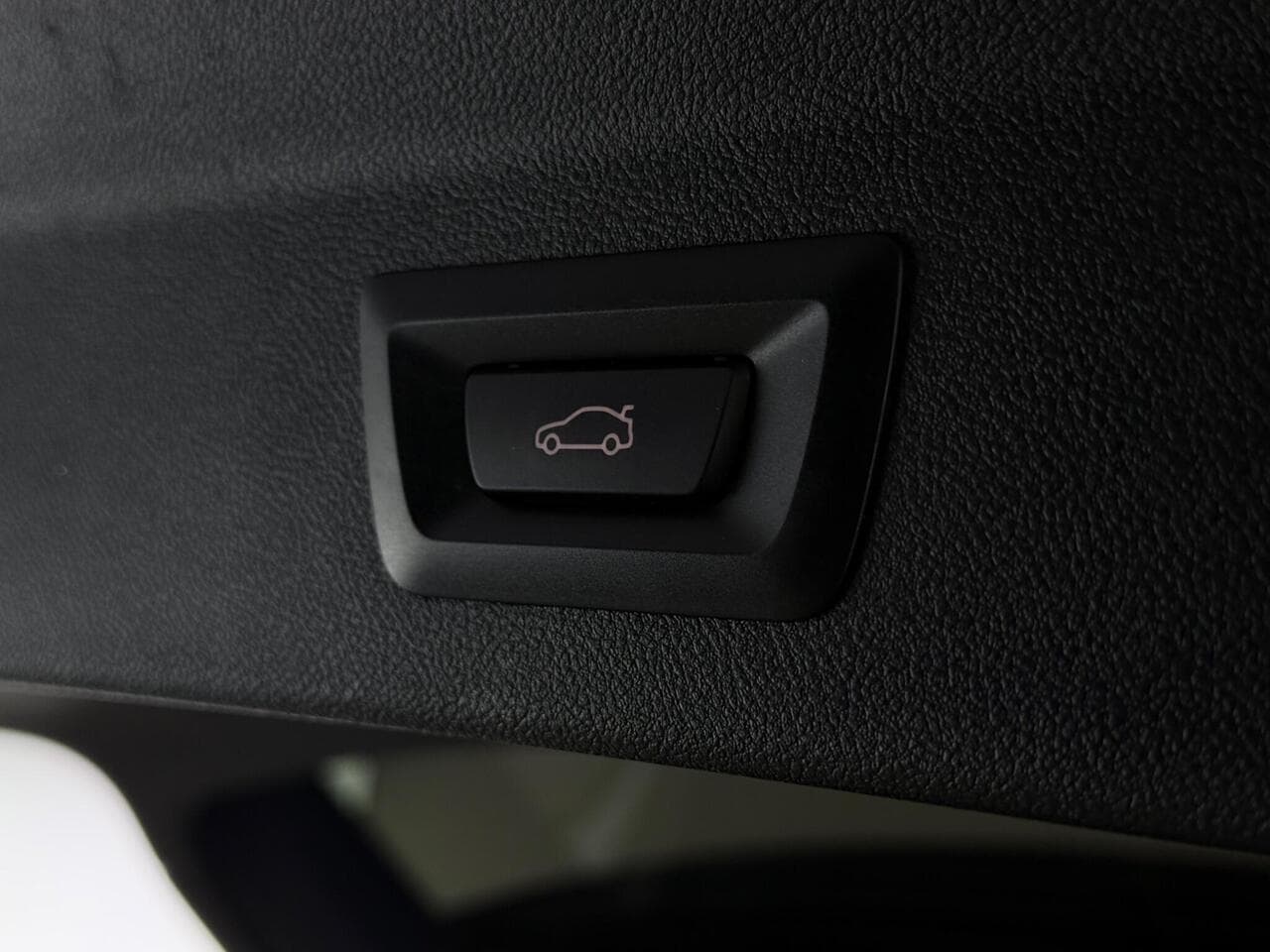 BMW X3 thumbnail Misc Controls