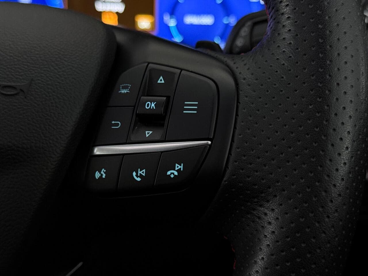 Ford Kuga thumbnail Misc Controls
