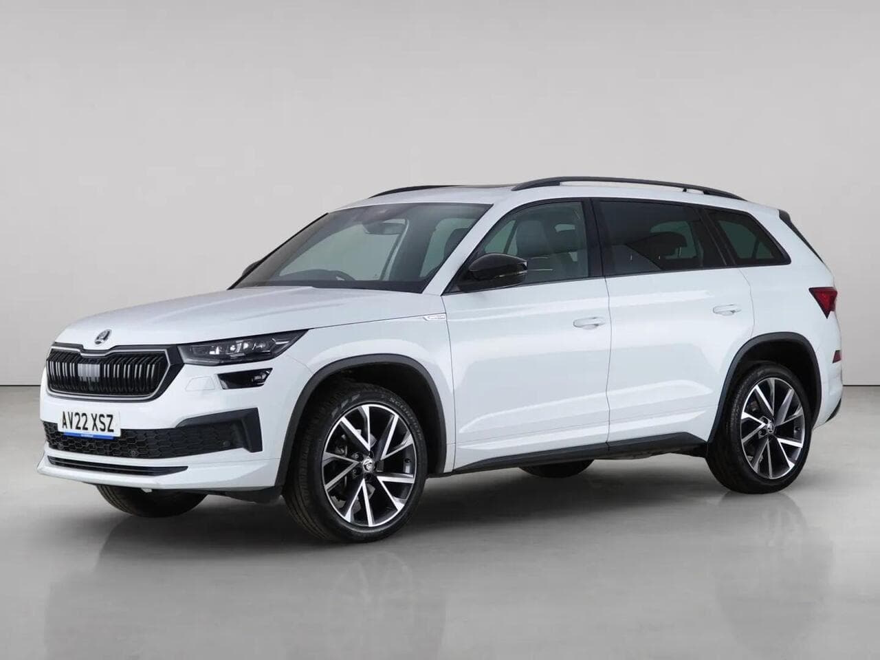 Skoda Kodiaq thumbnail Front Left