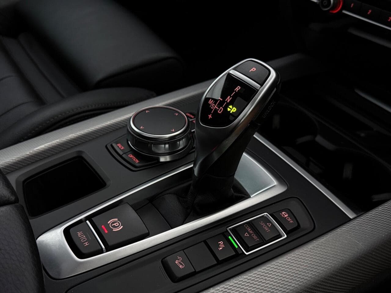 BMW X5 thumbnail Interior Front
