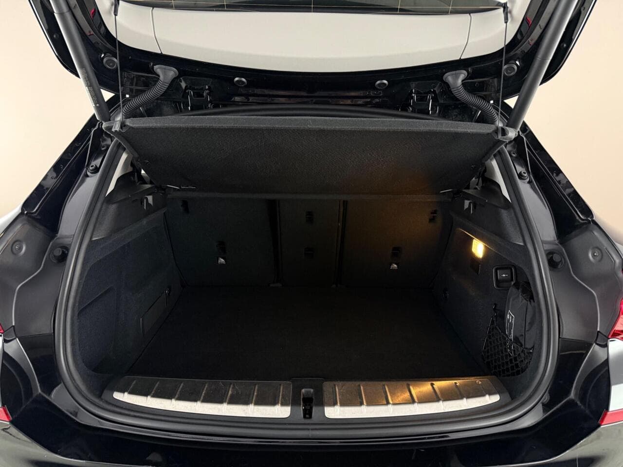 BMW X2 thumbnail Boot