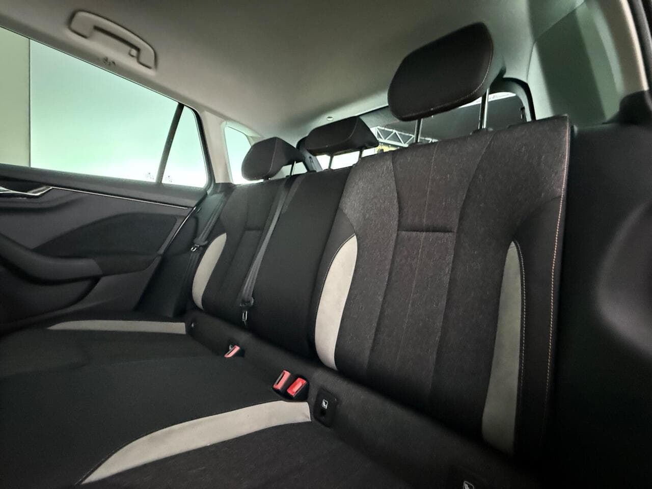 Skoda Kamiq thumbnail Seats Rear