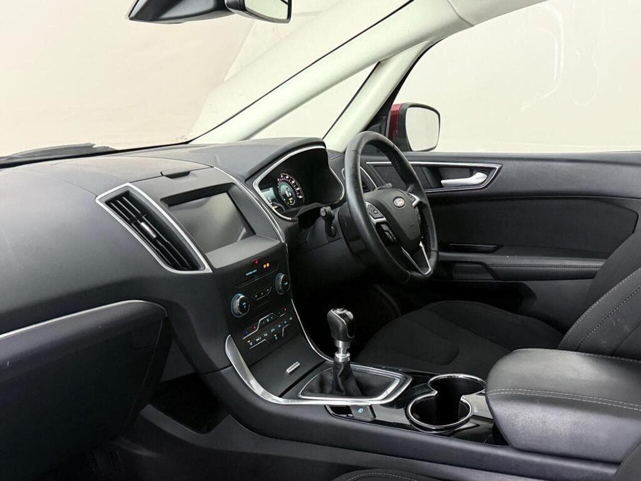 Ford S-Max thumbnail Interior Front
