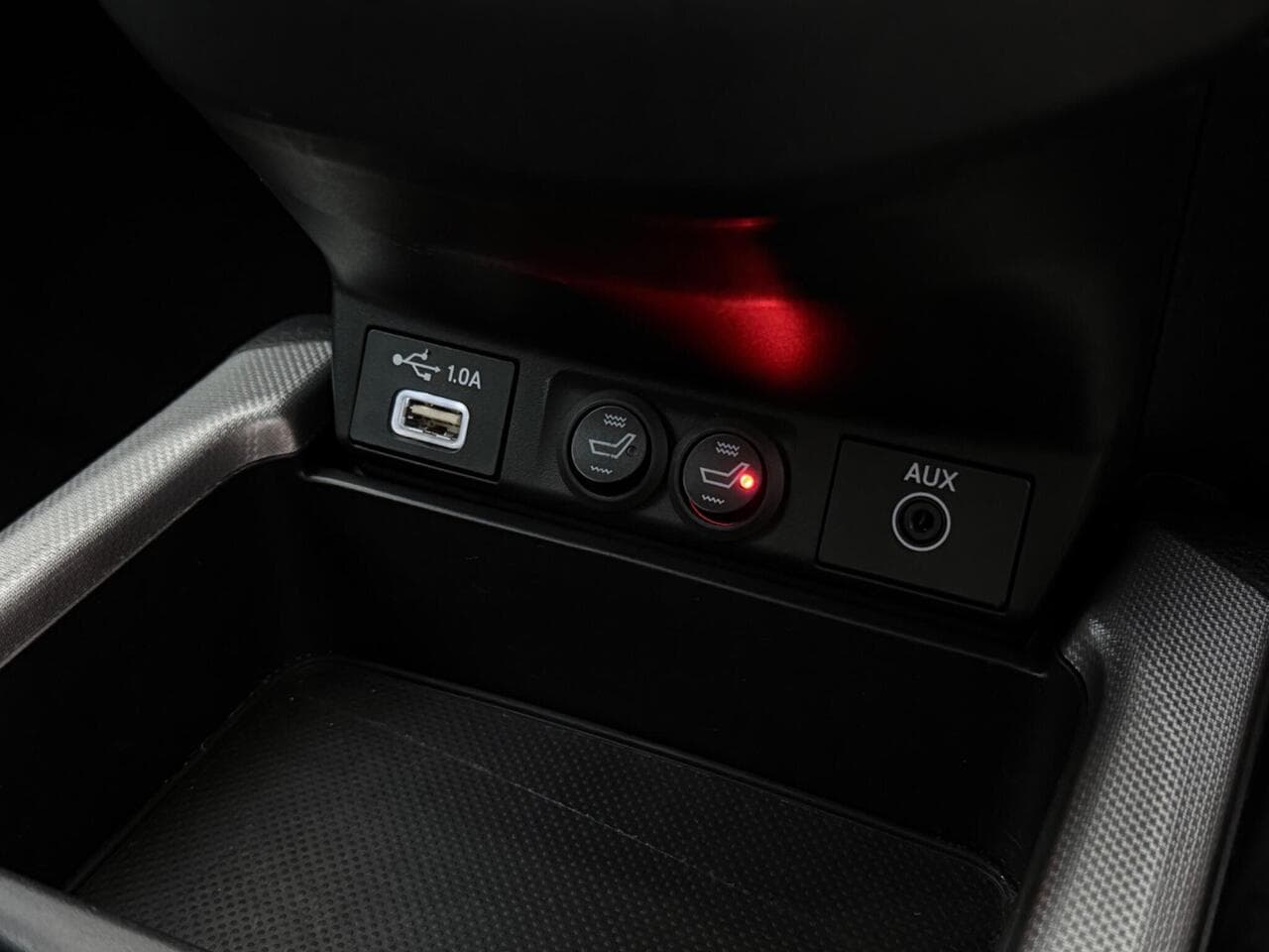 Honda CR-V thumbnail Misc Controls