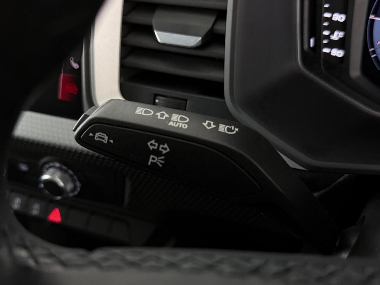 Audi A1 thumbnail Misc Controls
