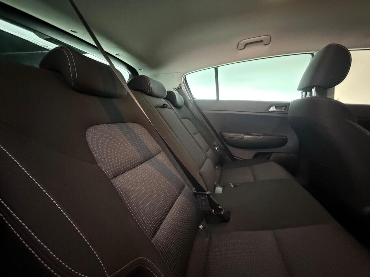 Kia Sportage thumbnail Seats Rear