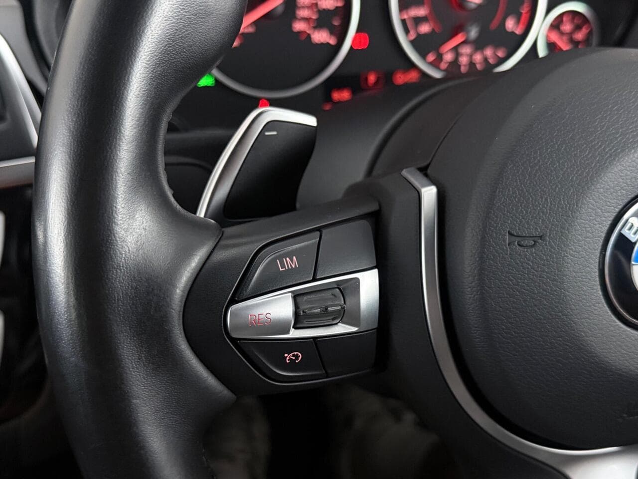 BMW 3 Series thumbnail Misc Controls