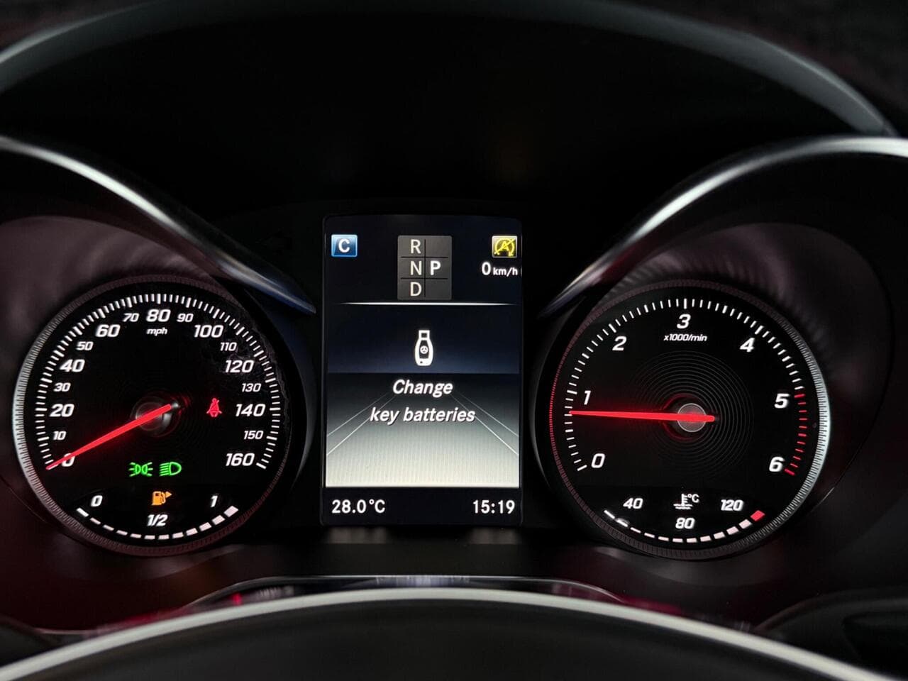 Mercedes-Benz GLC thumbnail Driver Instruments