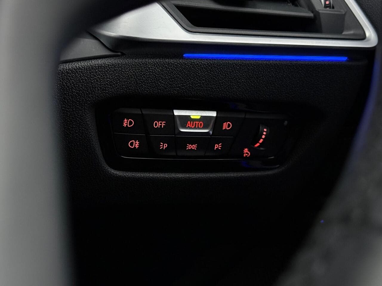 BMW 3 Series thumbnail Driver Instruments