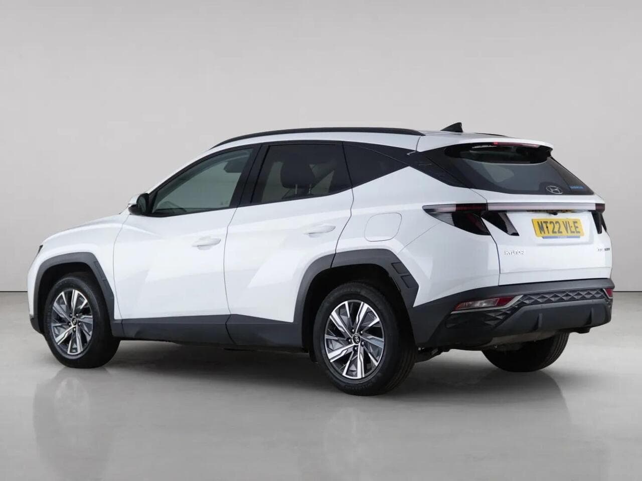 Hyundai TUCSON thumbnail Rear Left