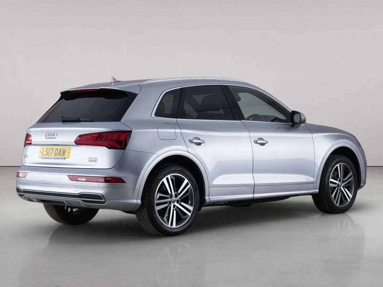 Audi Q5 thumbnail Rear Right