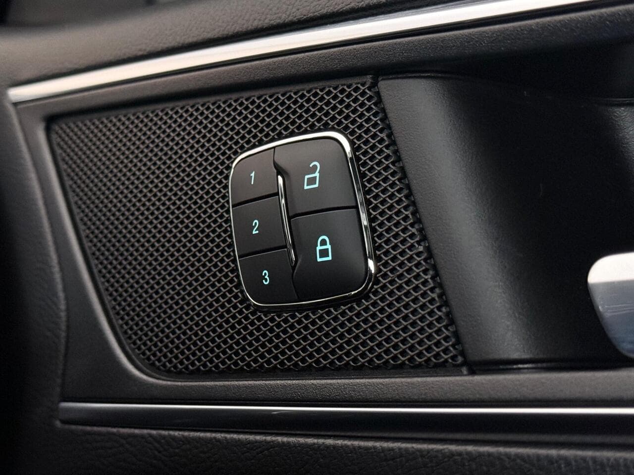 Ford S-Max thumbnail Misc Controls