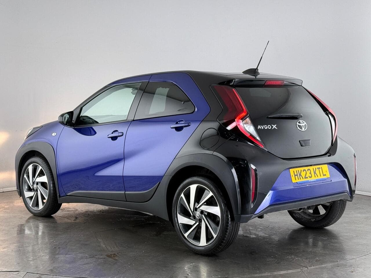 Toyota Aygo X thumbnail Rear Left