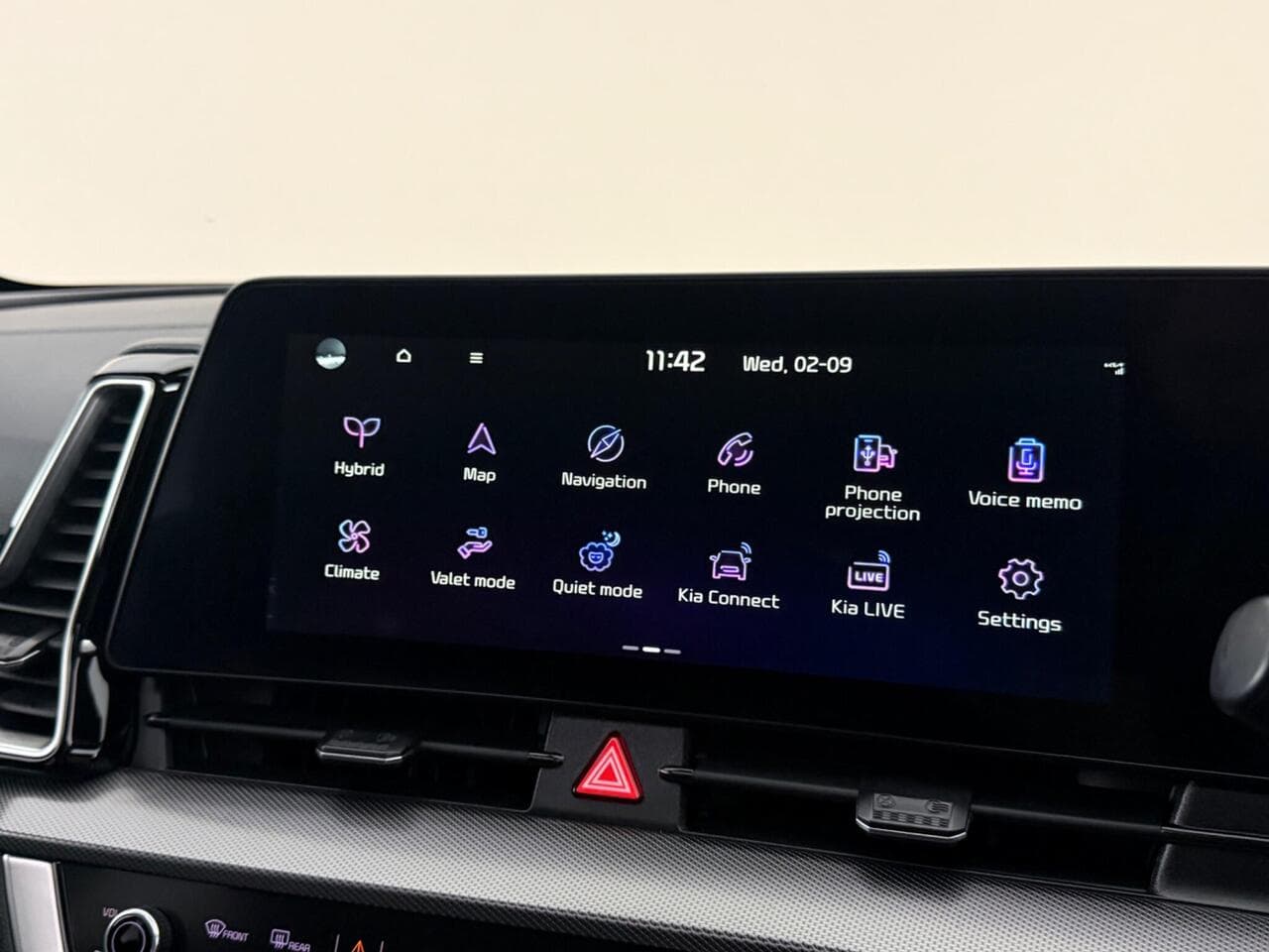 Kia Sportage thumbnail Infotainment System