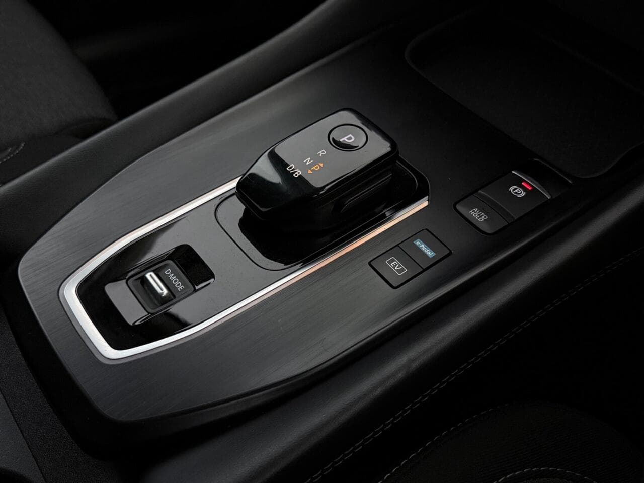 Nissan Qashqai thumbnail Misc Controls