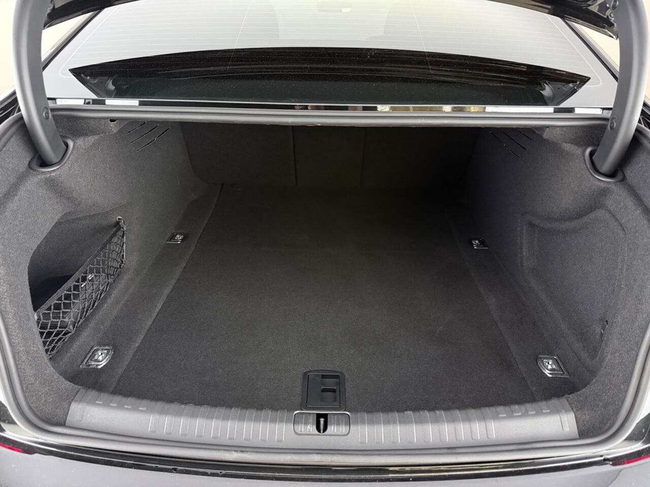 Audi A6 Saloon thumbnail Boot