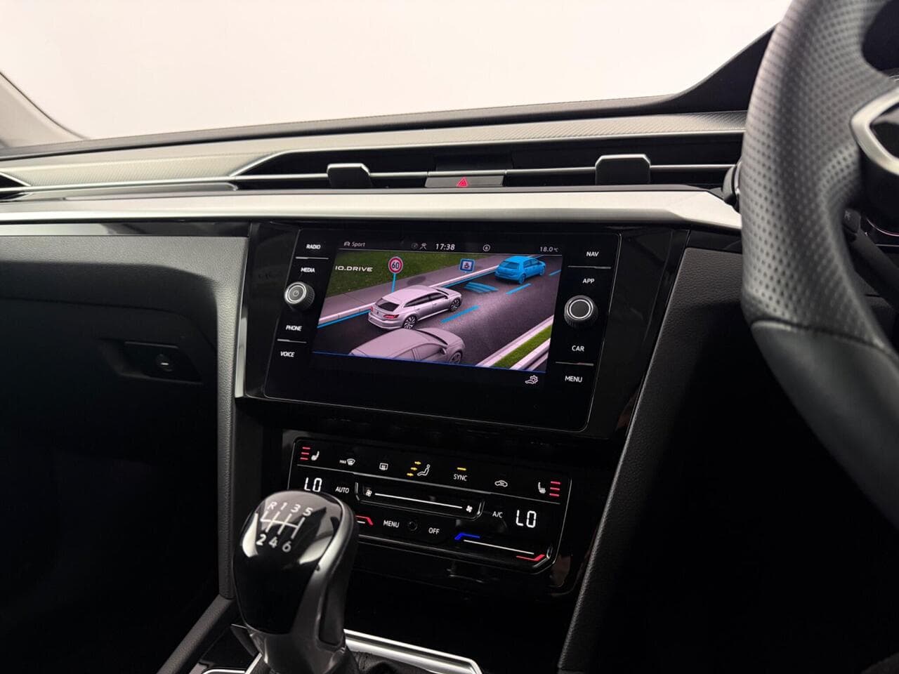 Volkswagen Arteon thumbnail Infotainment System