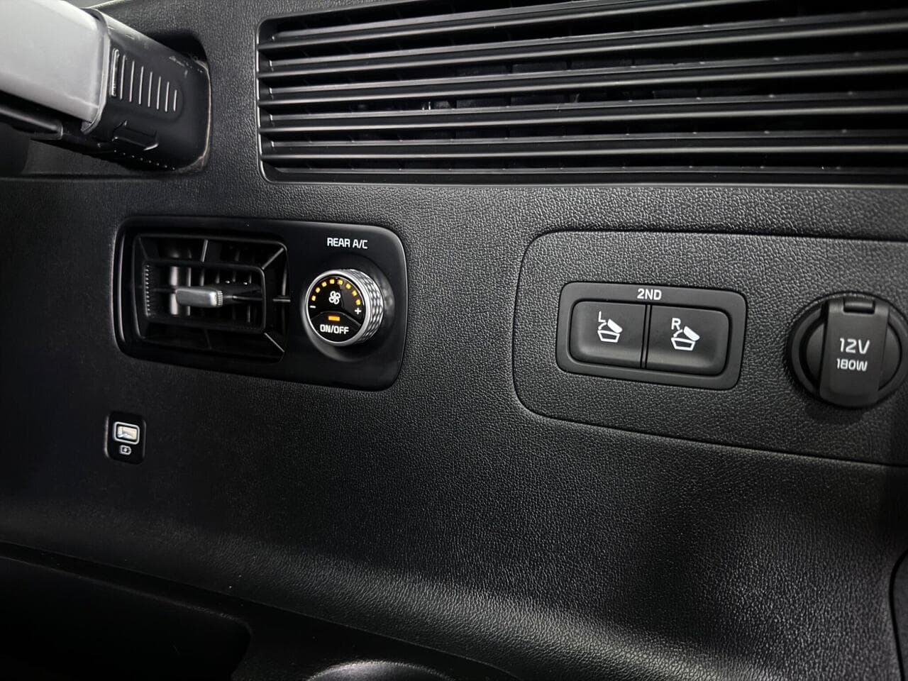 Kia Sorento thumbnail Misc Controls