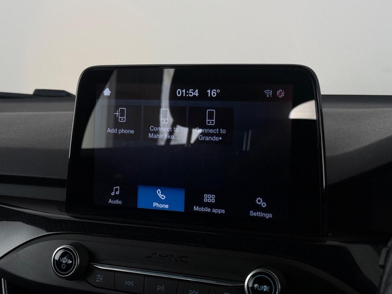 Ford Focus thumbnail Infotainment System