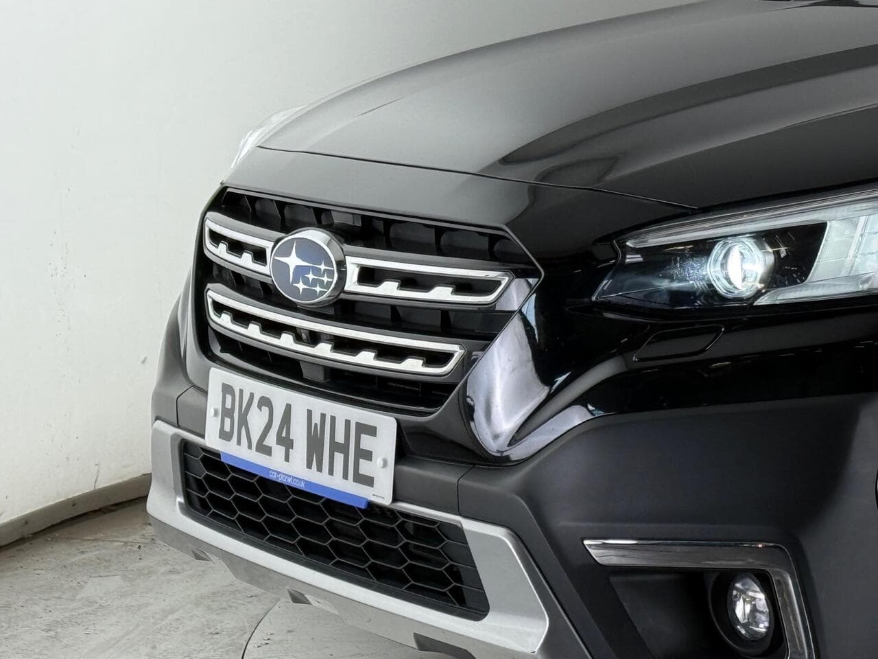 Subaru Outback thumbnail Lights Front