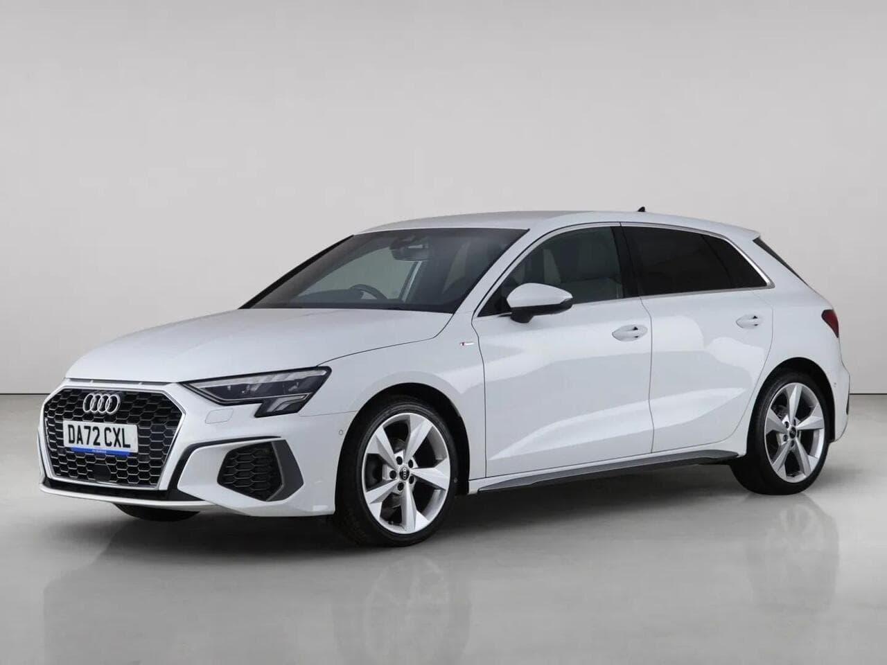 Audi A3 thumbnail Front Left