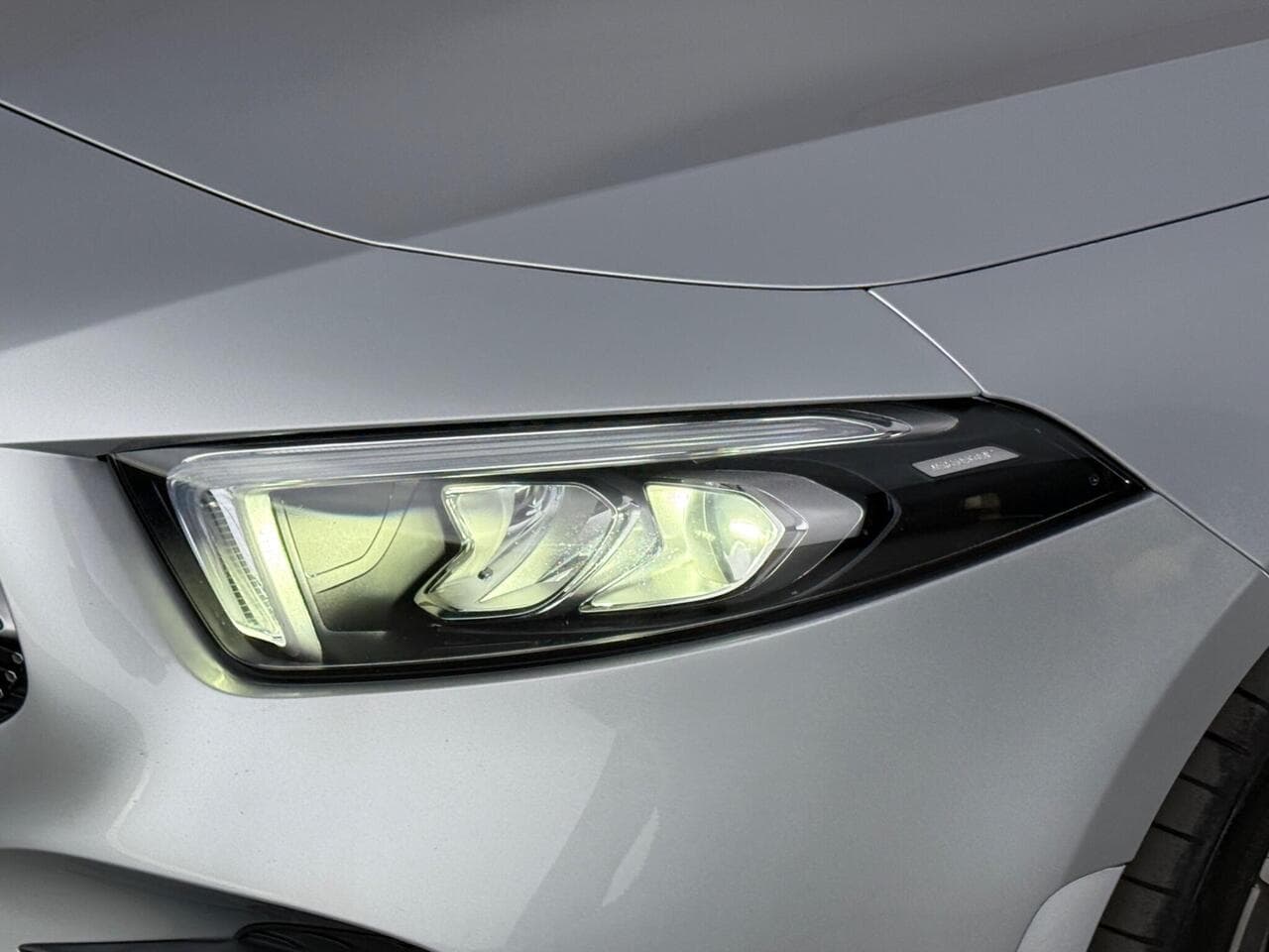 Mercedes-Benz A Class thumbnail Lights Front