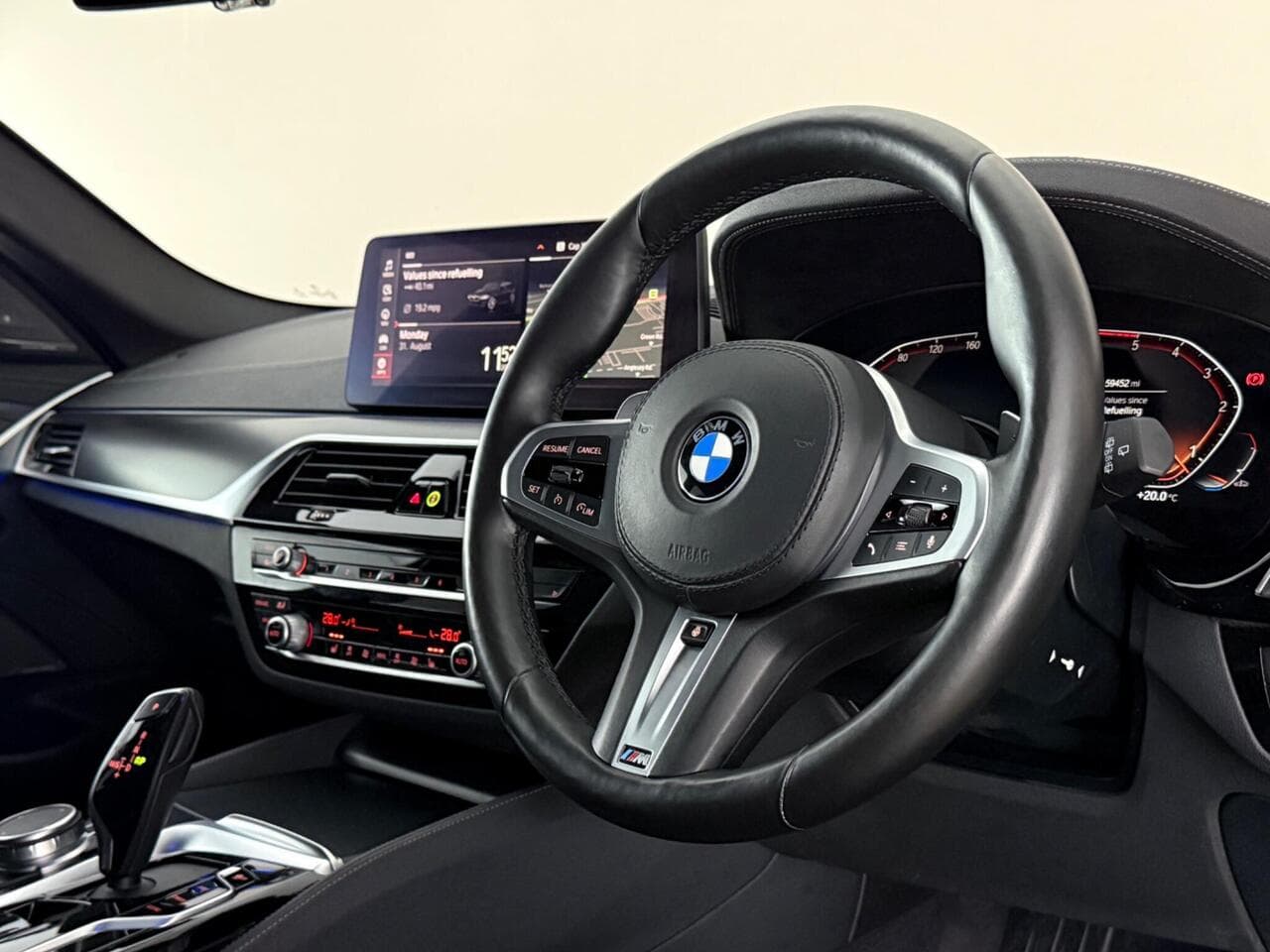 BMW 5 Series thumbnail Steering Wheel