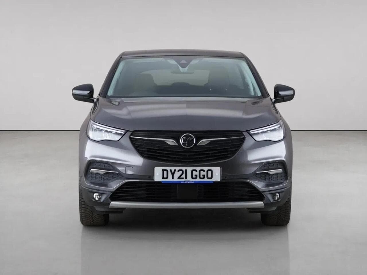 Vauxhall Grandland X thumbnail Front