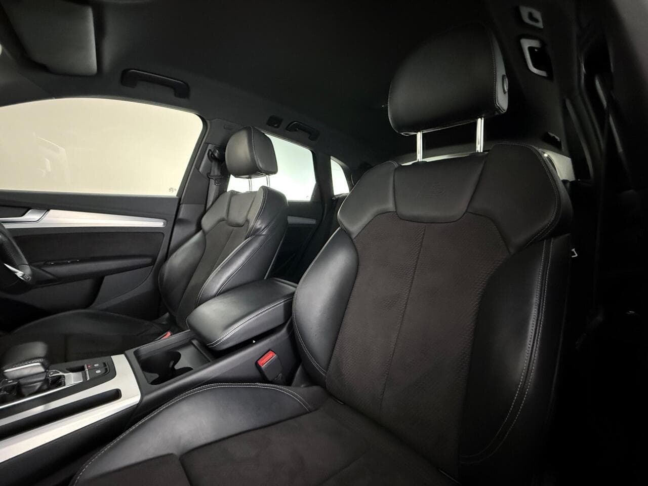 Audi Q5 thumbnail Seat Front Passenger