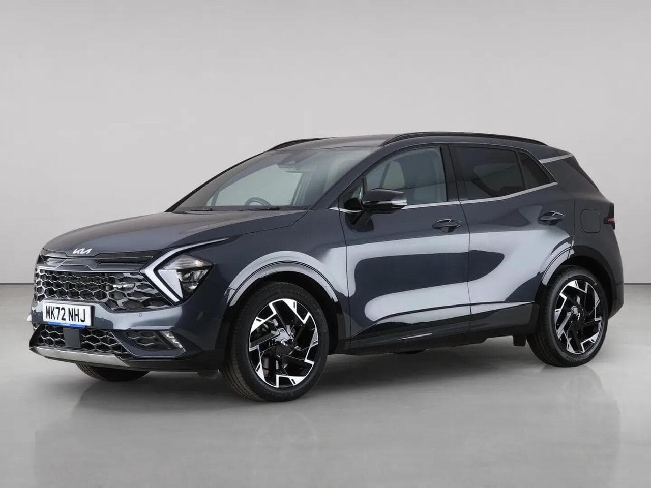 Kia Sportage thumbnail Front Left
