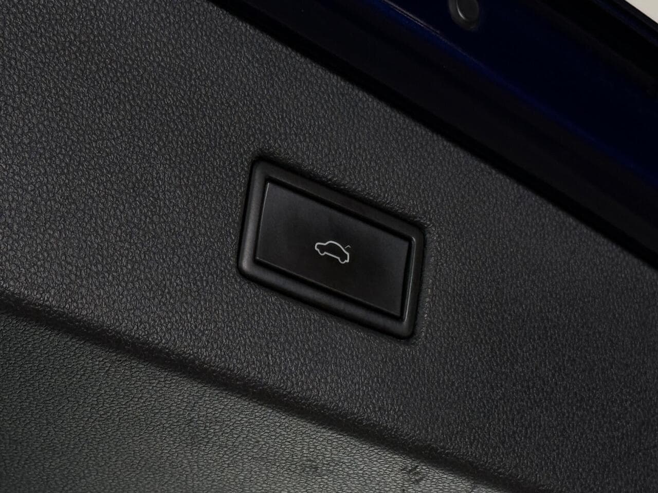 Volkswagen Tiguan thumbnail Misc Controls