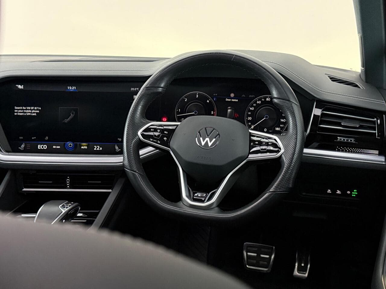 Volkswagen Touareg thumbnail Steering Wheel