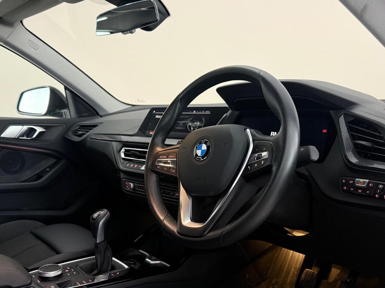 BMW 2 Series Gran Coupe thumbnail Interior Front