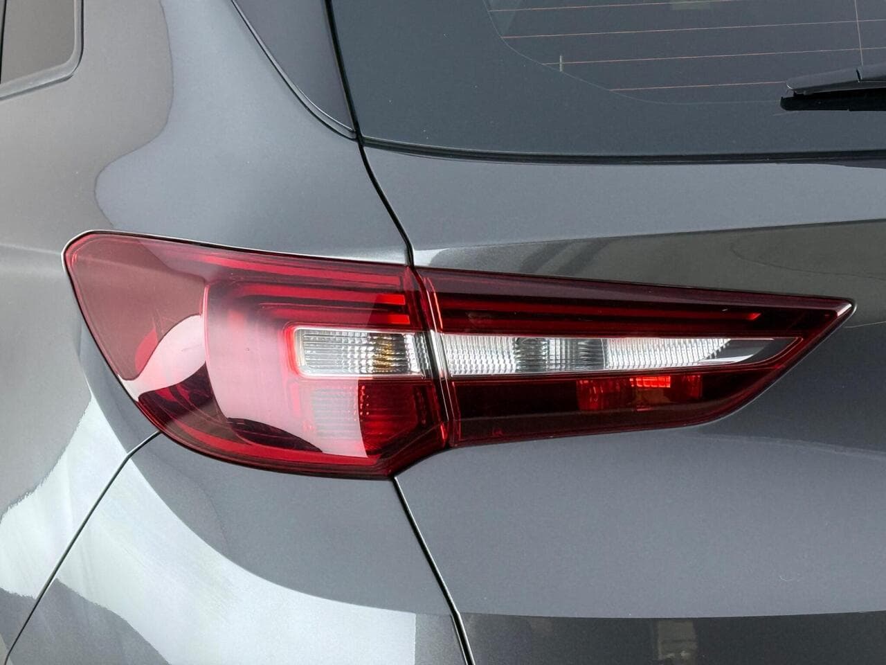 Vauxhall Grandland X thumbnail Lights Rear
