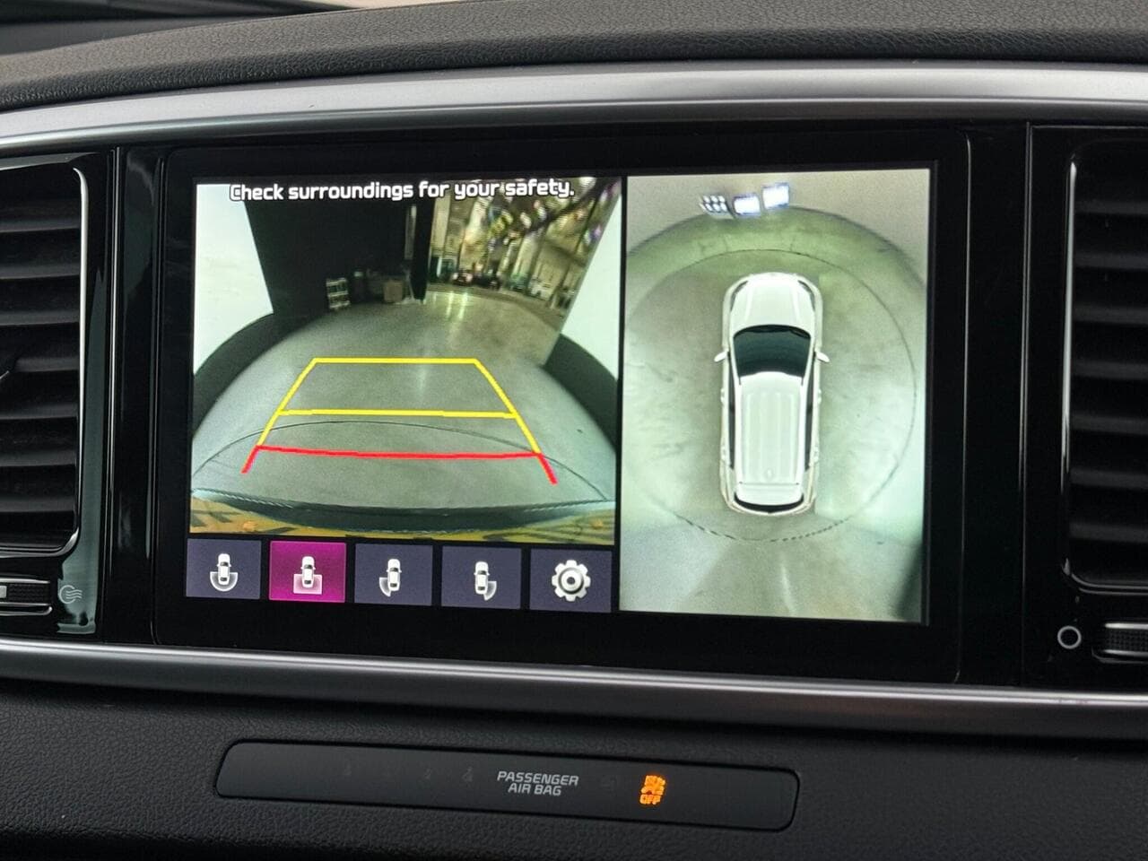 Kia Sportage thumbnail Infotainment System
