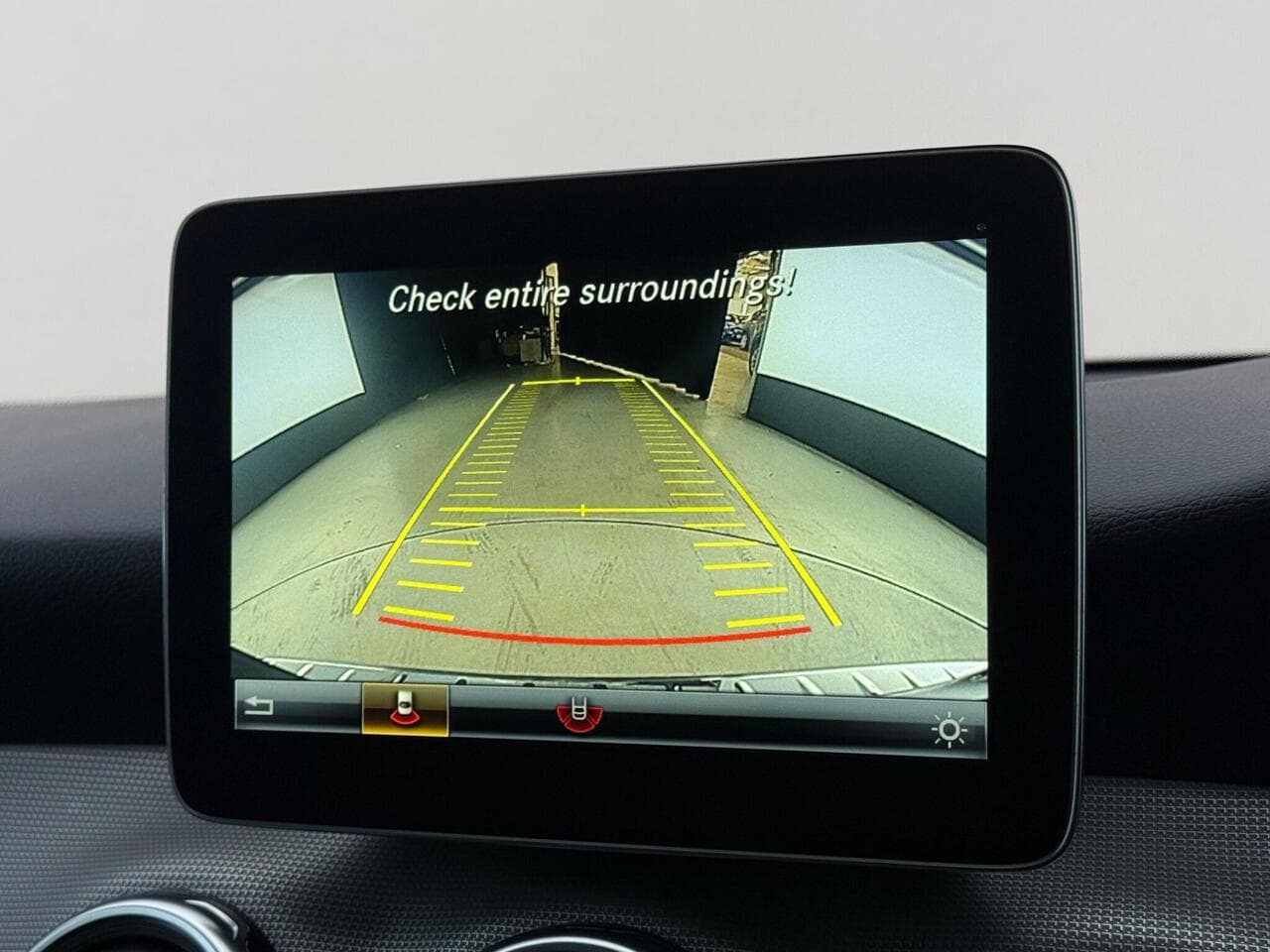 Mercedes-Benz GLA thumbnail Infotainment System