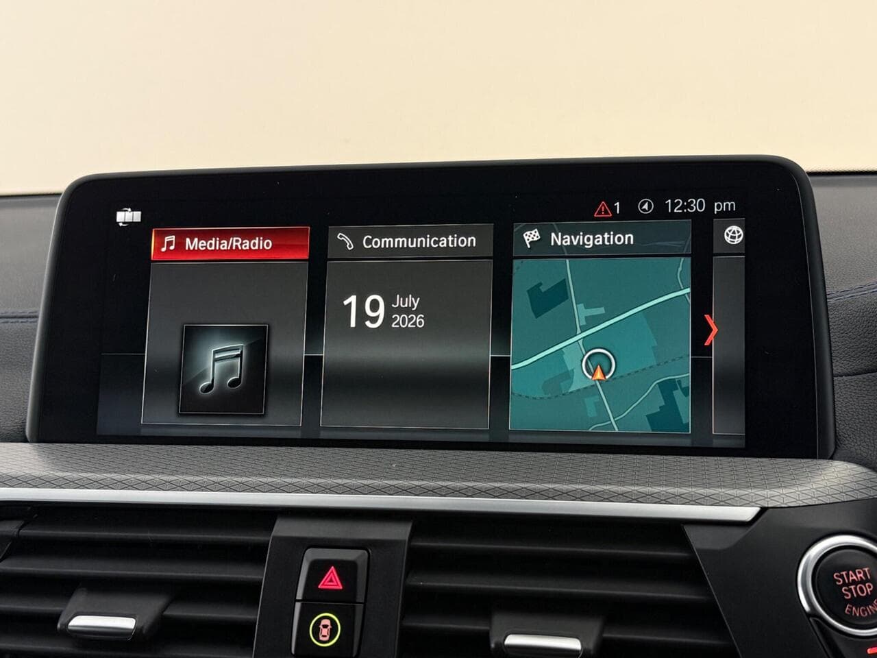 BMW X3 thumbnail Infotainment System