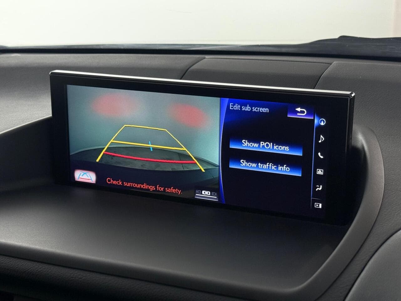 Lexus CT thumbnail Infotainment System