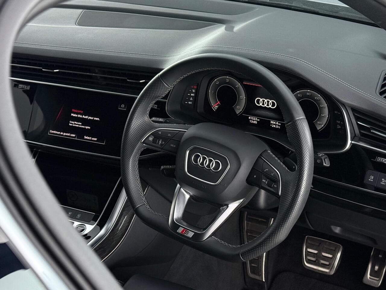 Audi Q7 thumbnail Steering Wheel