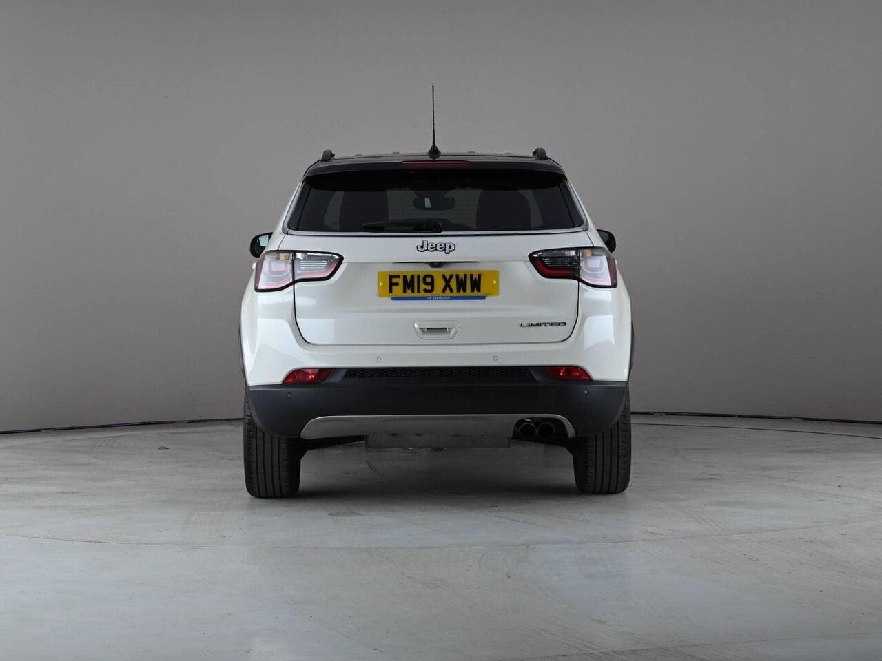 Jeep Compass thumbnail Rear